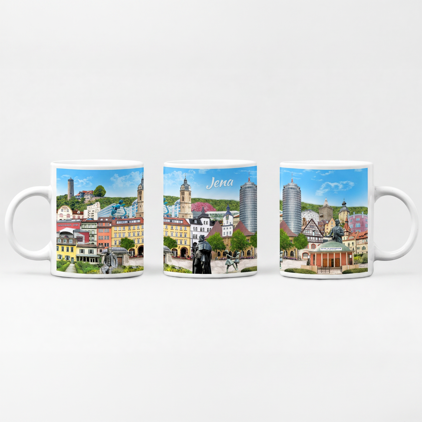 Weiße Keramiktasse mit farbenfroher Jena Collage von Bernd Röttgers von vorne